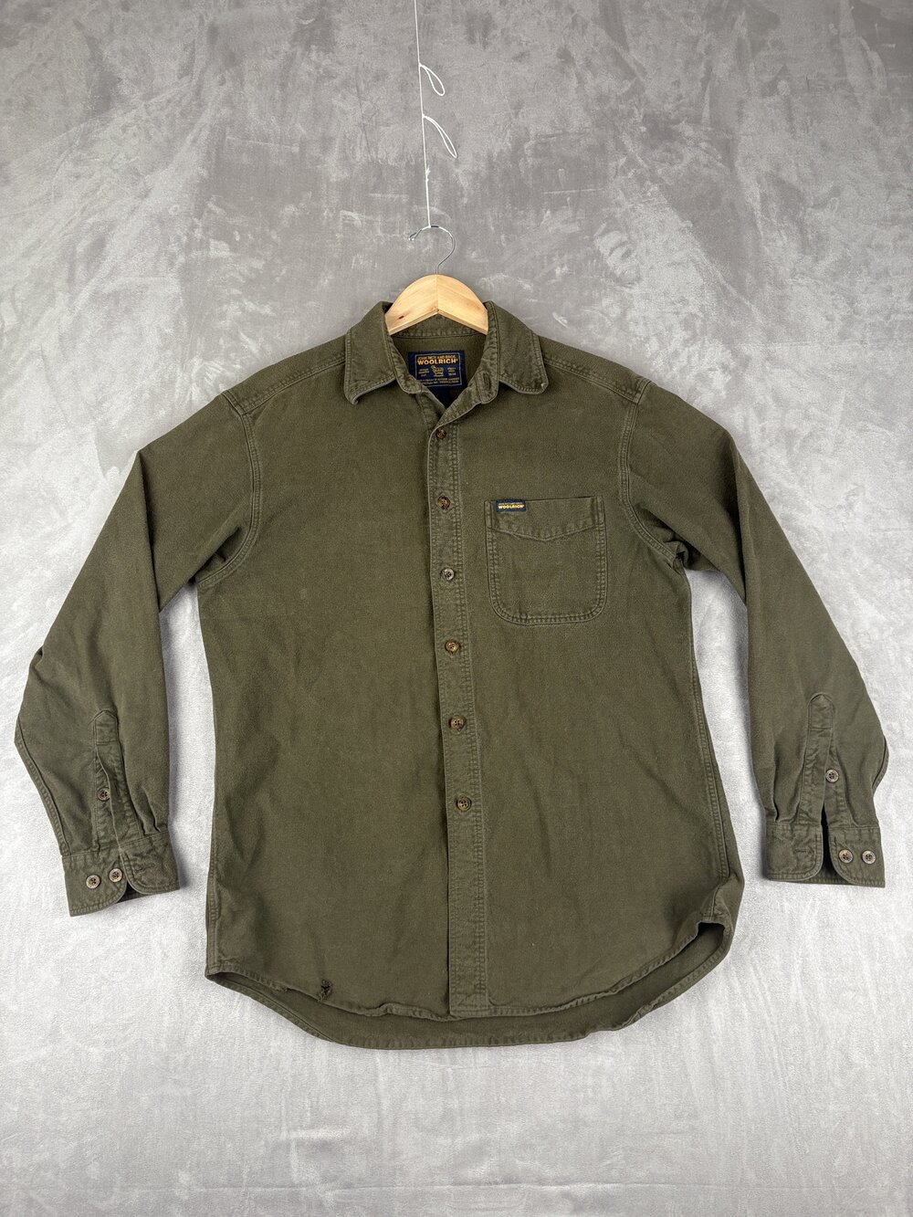 Woolrich Men's Olive Button-Down Shirt M - Picture 2 of 11